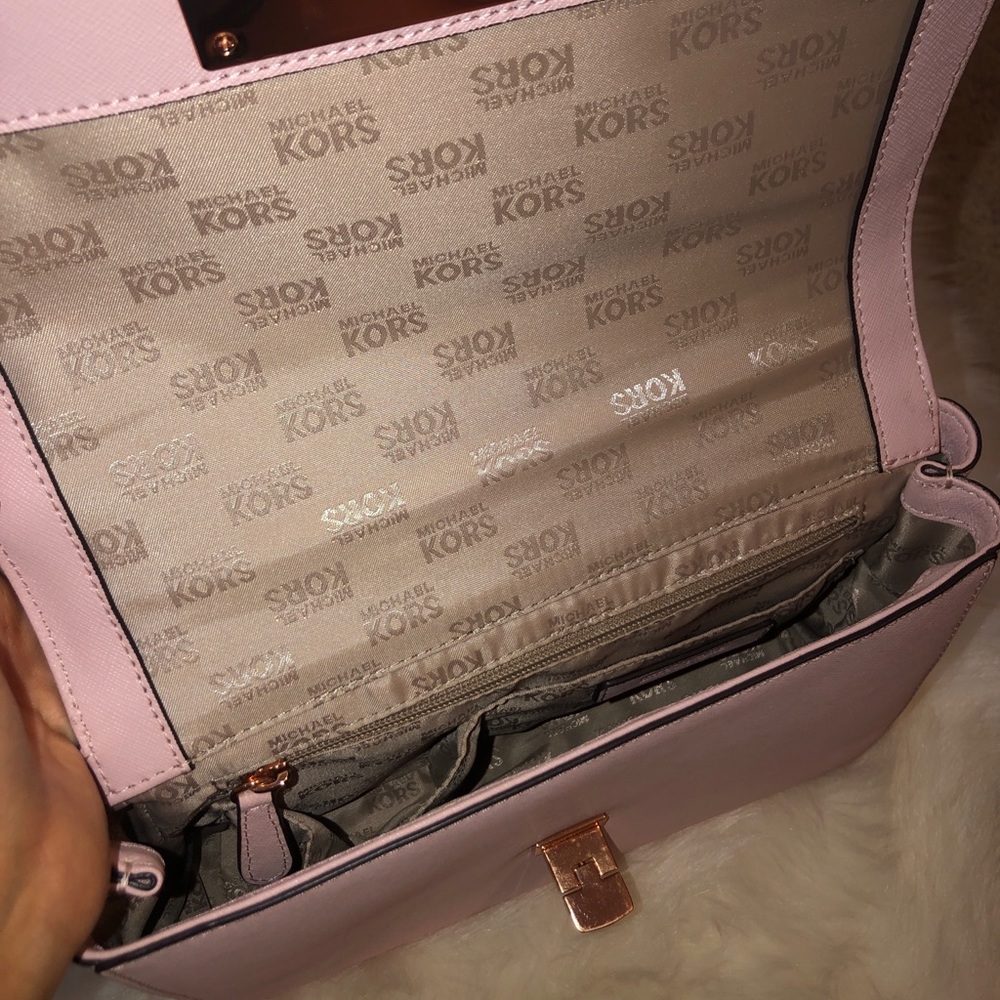 Michael Kors Crossbody Bag - Picture 3 of 4